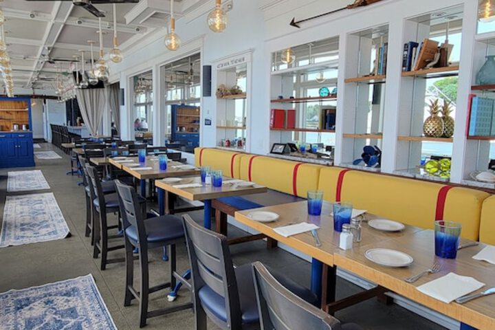 Dining 77 of 146