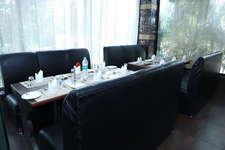 Dining Photos