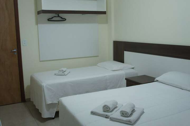Room 10 of 35