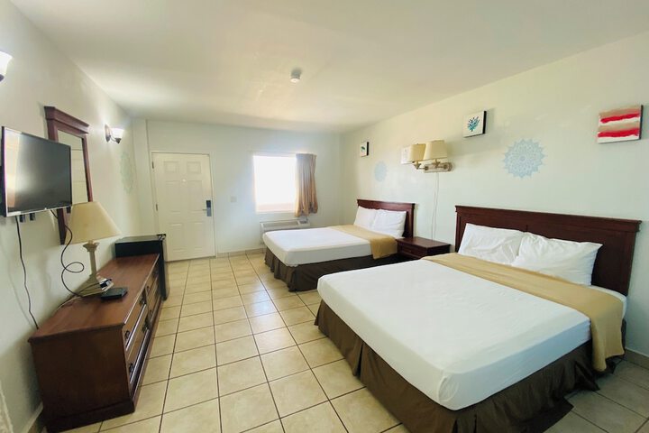 Room 14 of 30