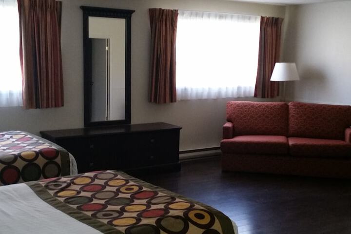 Room 17 of 36