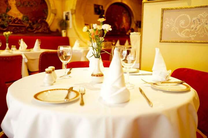 Dining 75 of 97