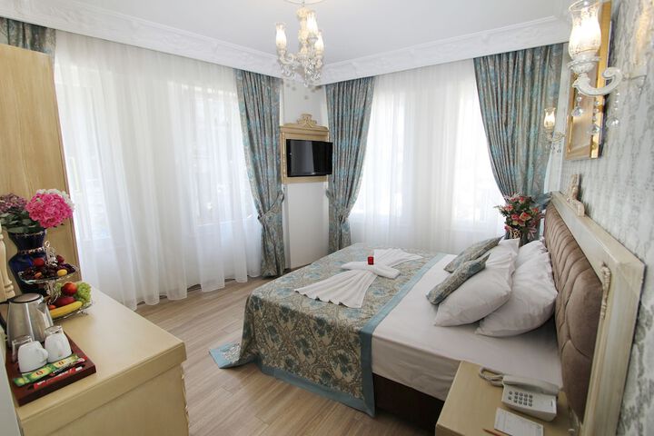 Room 8 of 67