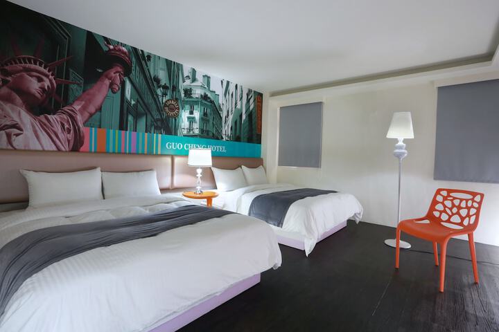 Room 14 of 35