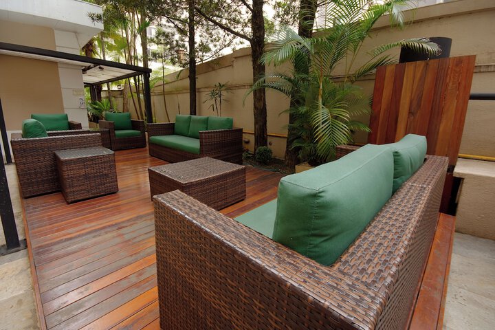 Hotel Exterior 69 of 74