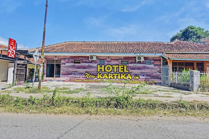 OYO 90443 Hotel New Kartika In