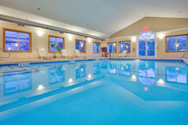 Pool 24 of 26