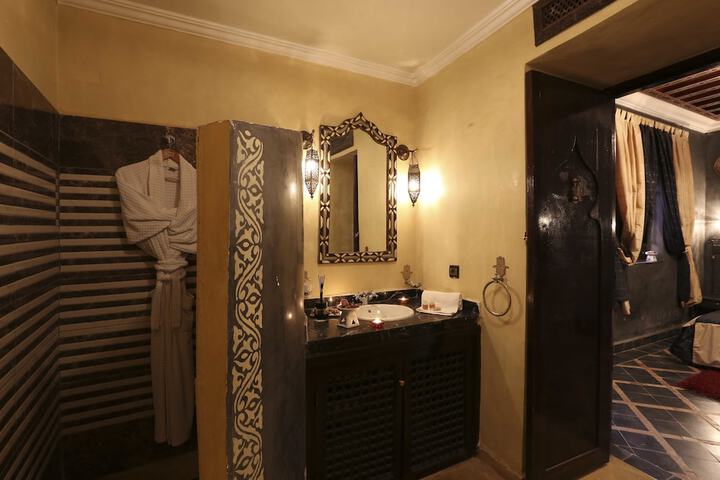 Room 10 of 75