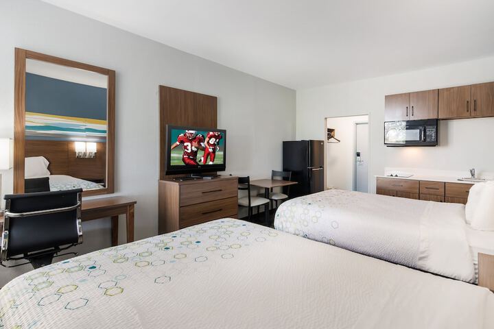 Studio 2 Double Beds (4 of 11)
