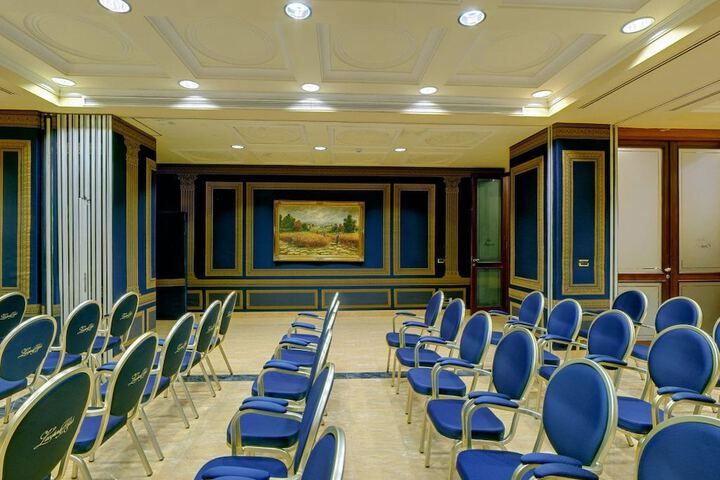 Business Center 169 of 180