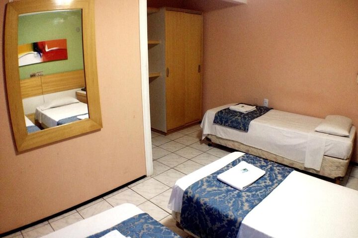 Room 17 of 31