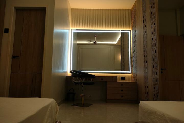 Room 3 of 11