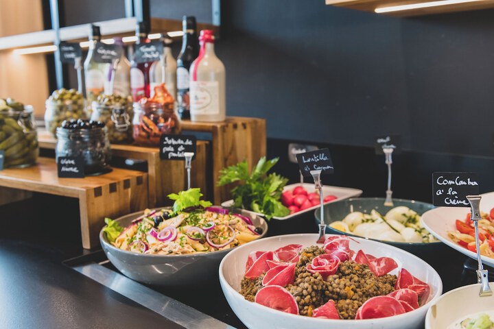 Dining Photos