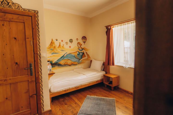 Room 20 of 39
