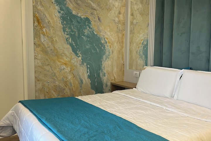 Room 49 of 191