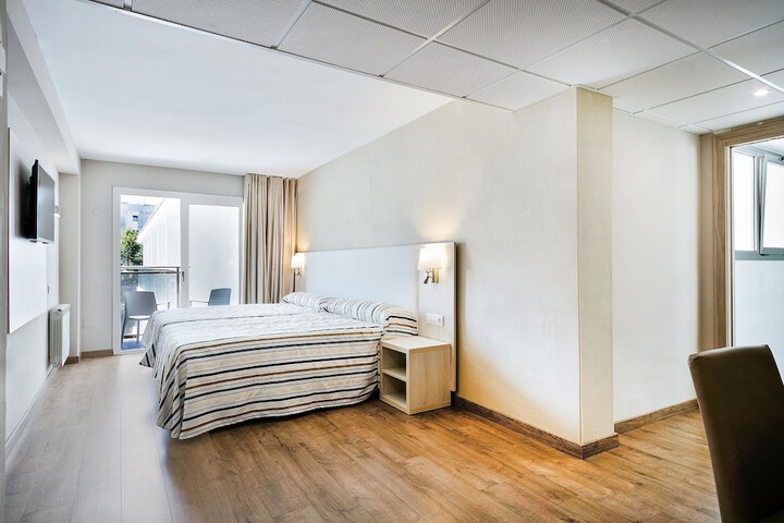 Room 6 of 29