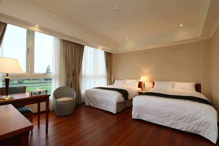 Room 7 of 56