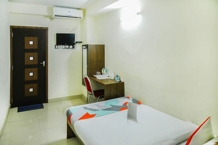 Room 14 of 21