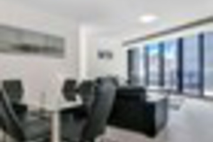 Room 8 of 27