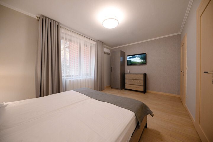 Room 44 of 135