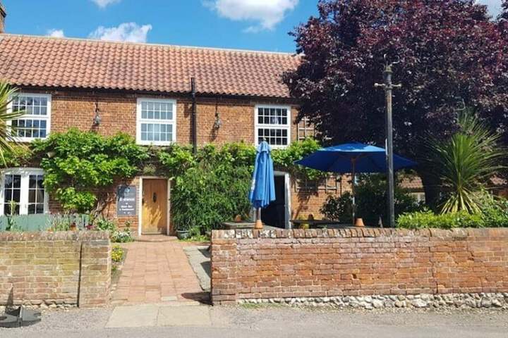 Sutton Staithe Hotel in Norwich