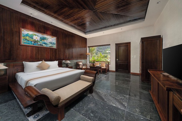 Room 5 of 45