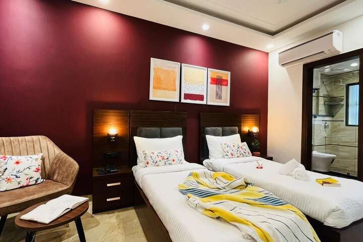 Room 3 of 6