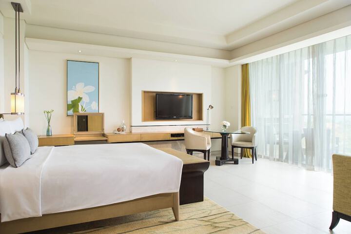 Room 35 of 145