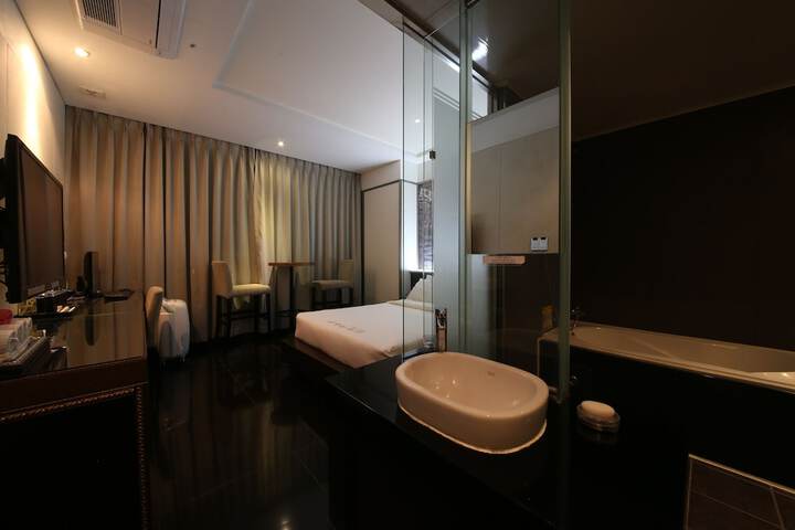 Room 47 of 54
