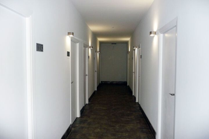 Ballroom/Hall 70 of 81