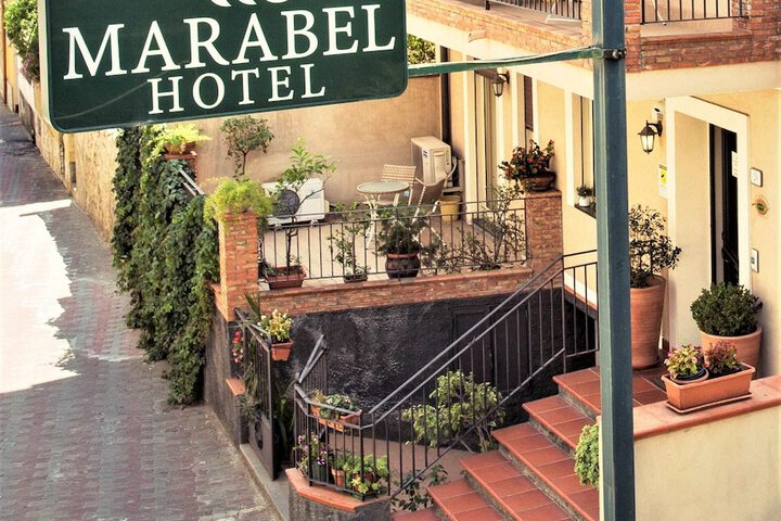 Hotel Entry