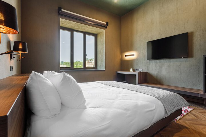 Room 28 of 129