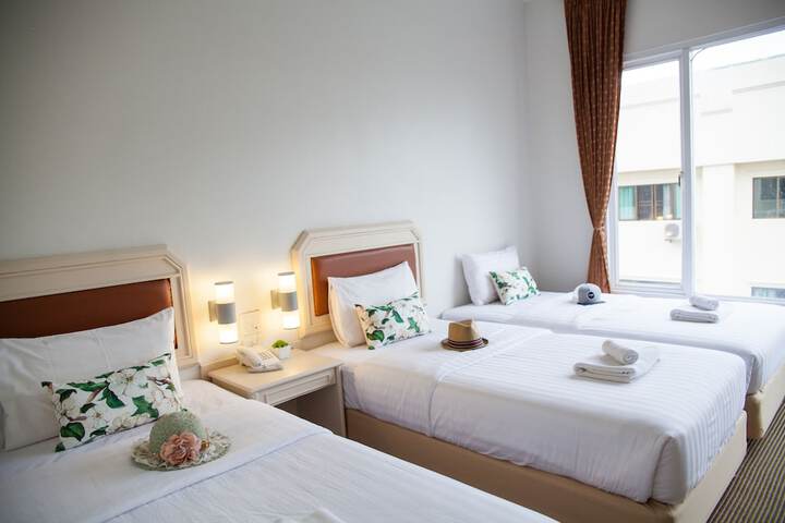 Room 44 of 73