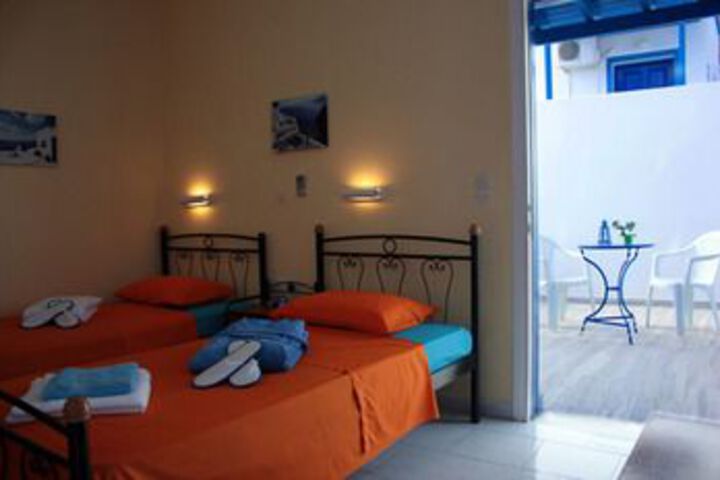 Room 27 of 65