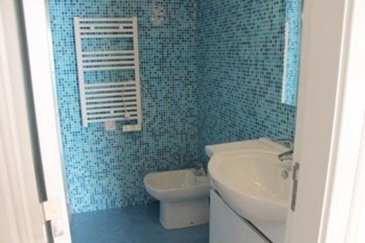 Room 6 of 60