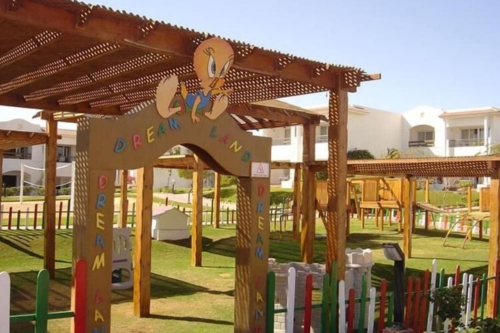 Childrens Activities 18 of 24