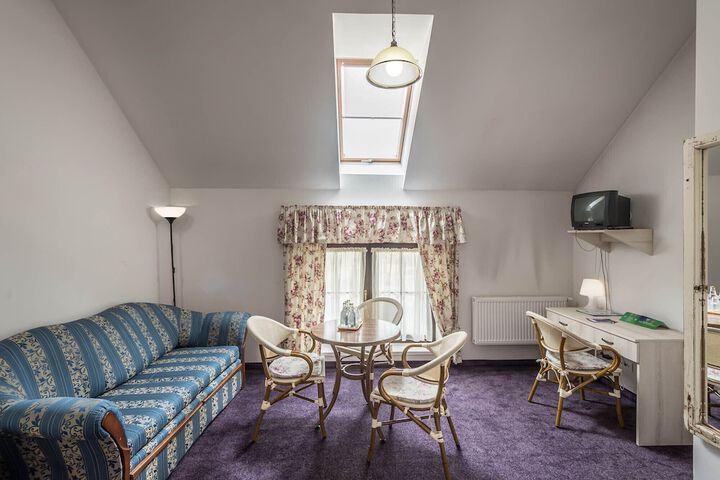 Room 16 of 41