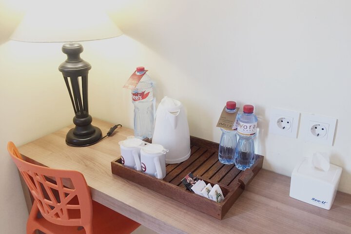 Breakfast/Coffee Service 20 of 33
