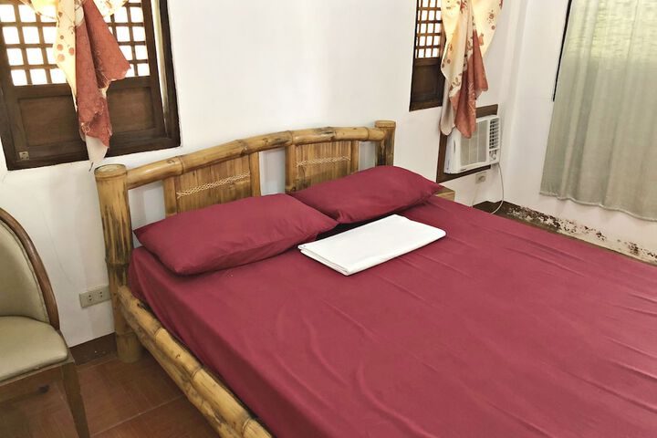 Room 7 of 44