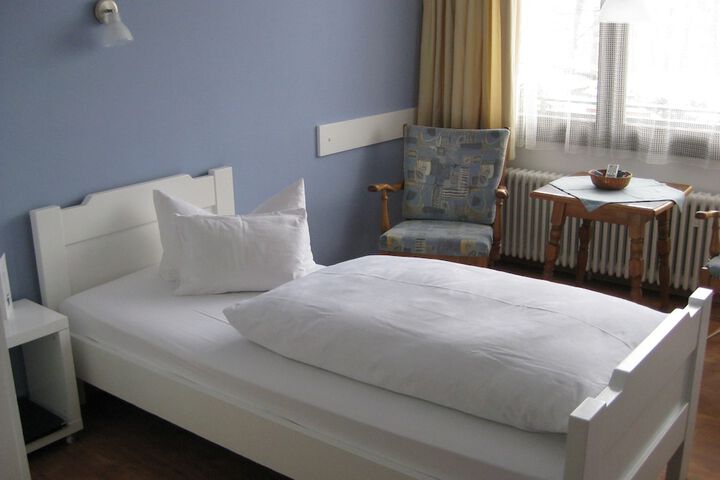 Room 6 of 52