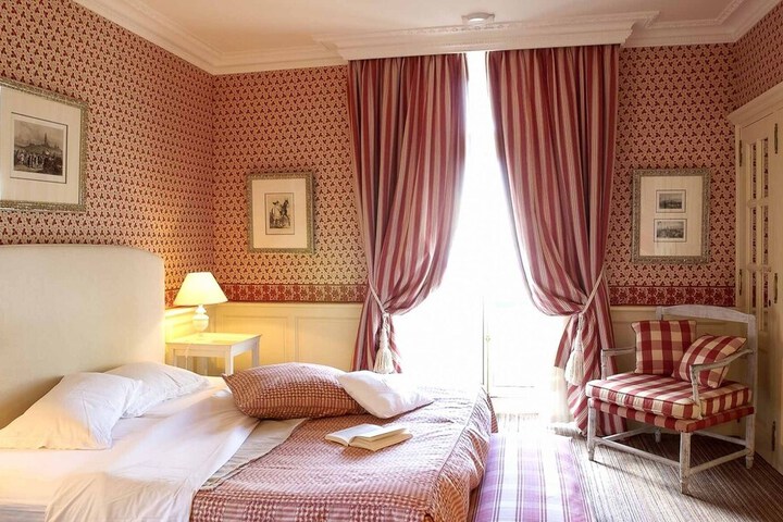 Room 5 of 43