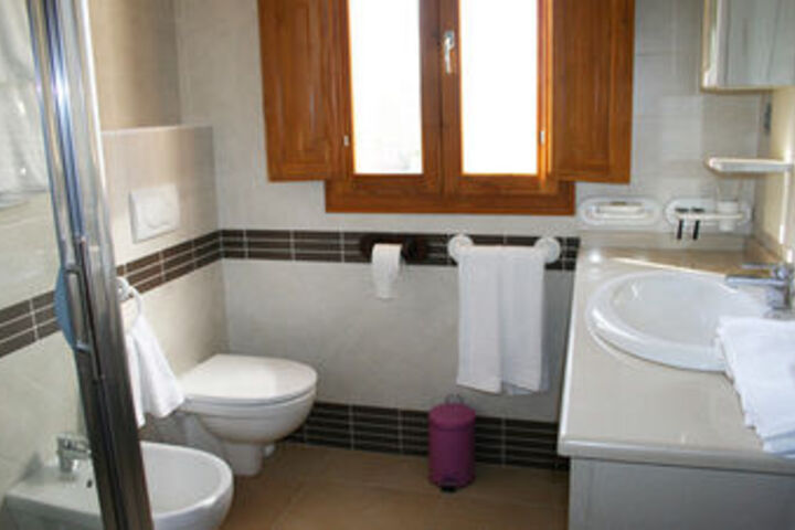 Room 7 of 51