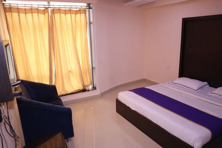 Room 4 of 23