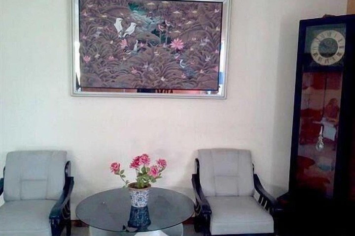 Room 18 of 34