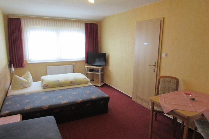 Room 13 of 65