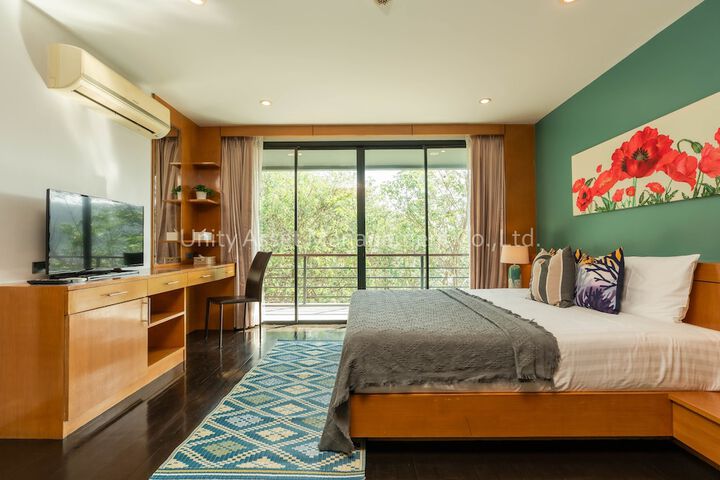 Room 8 of 26