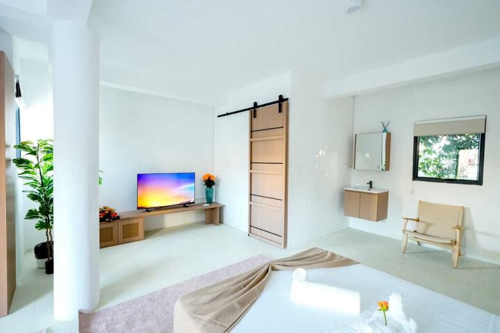 Room 8 of 21