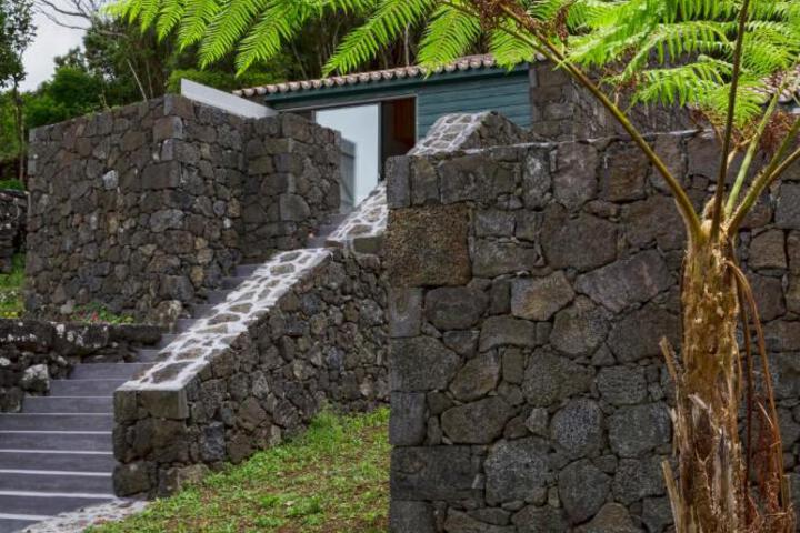 General 1 of 33