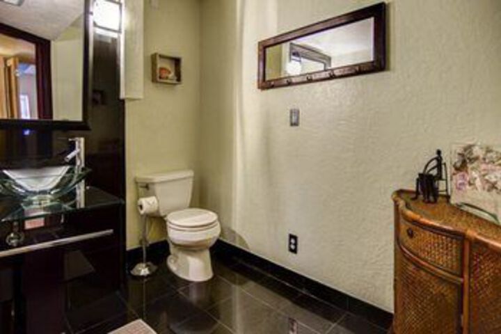 Room 3 of 41