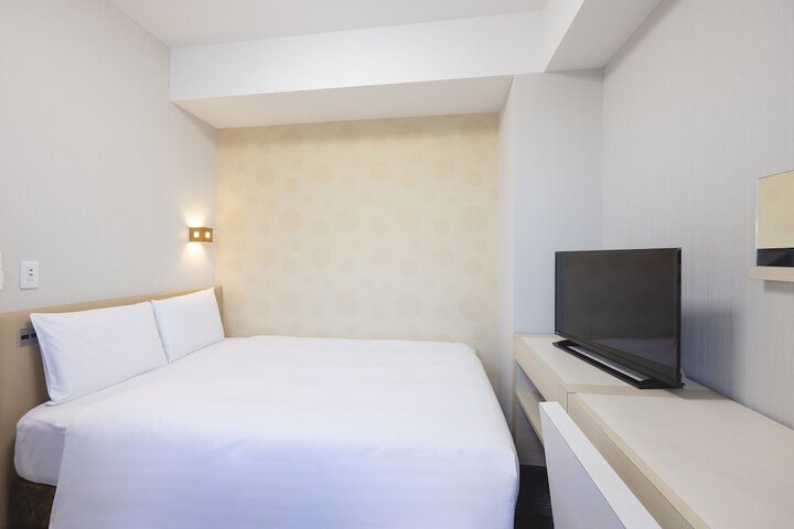 Room 12 of 62
